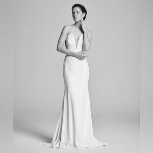 New & Unaltered Suzanne Neville Delphine Wedding Dress